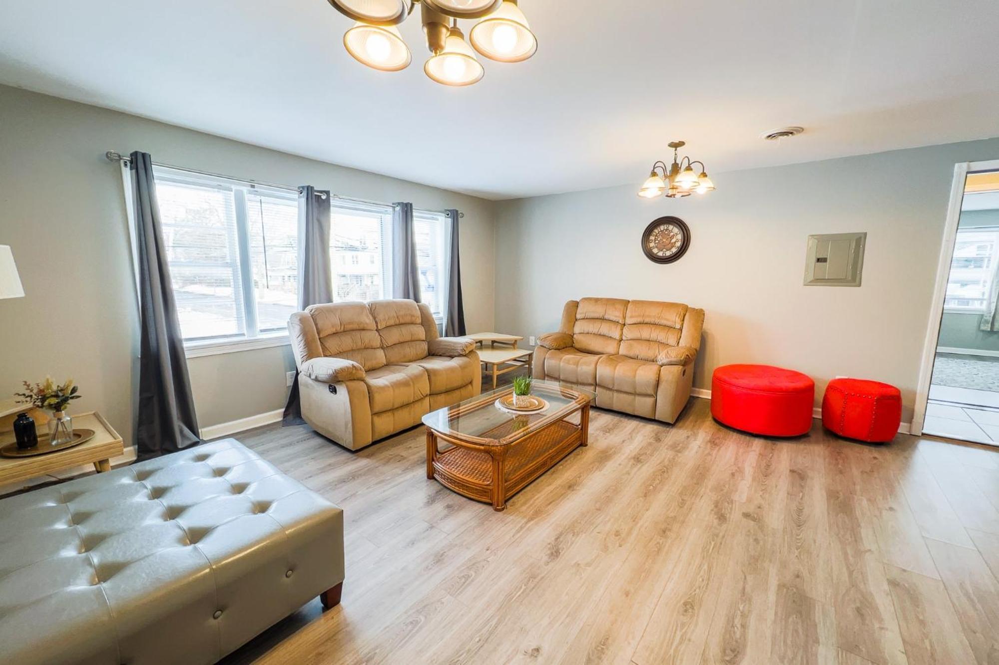 Large 6Br, 6 Bath In The City Of Niagara Falls Bagian luar foto